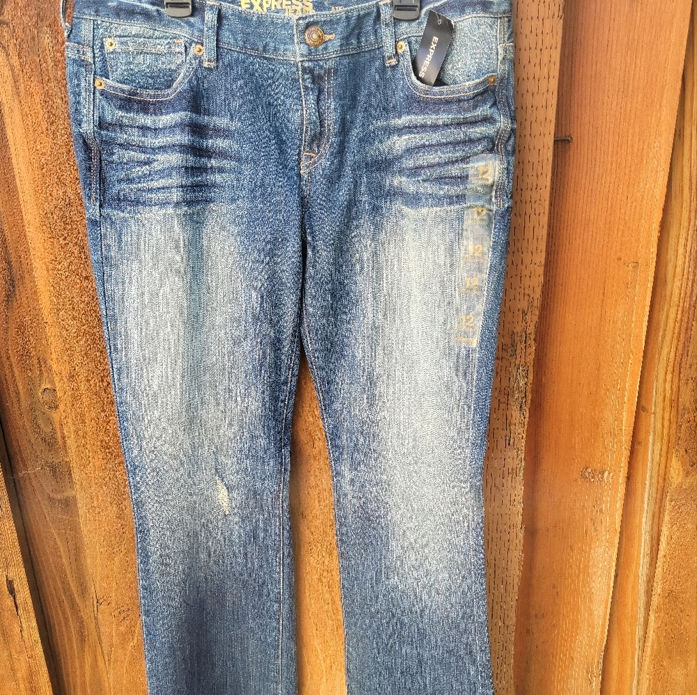 Express Jeans size 12R NWT